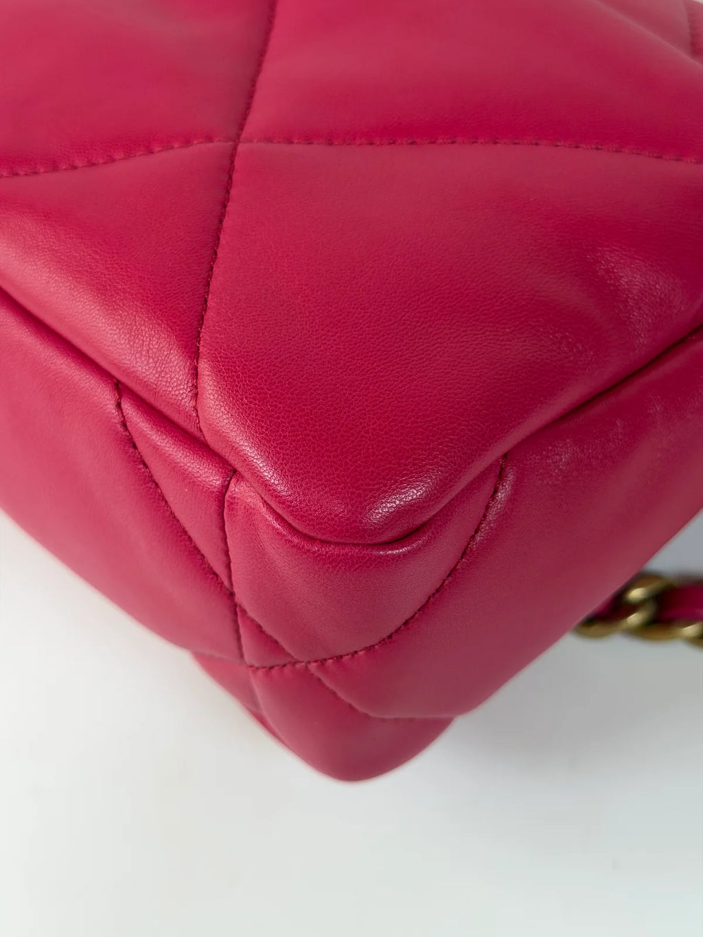 CHANEL 19 SMALL IN PINK LAMBSKIN LEATHER WITH MIXED HARDWARE