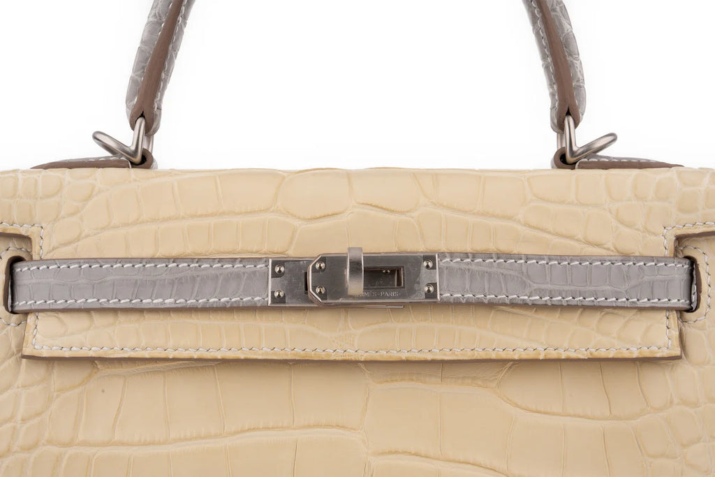 Hermès Kelly 25 Retourne Matt Alligator Missi Vanille / Gris BPHW