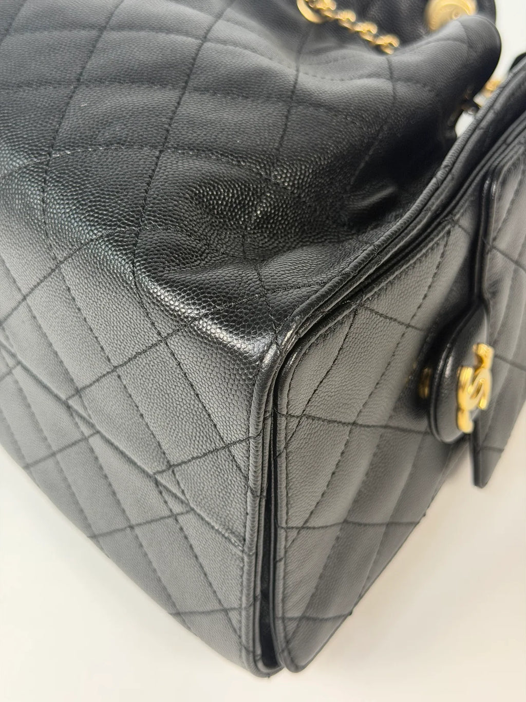 CHANEL 25 SMALL IN BLACK CAVIAR LEATHER WITH GOLD HARDWARE