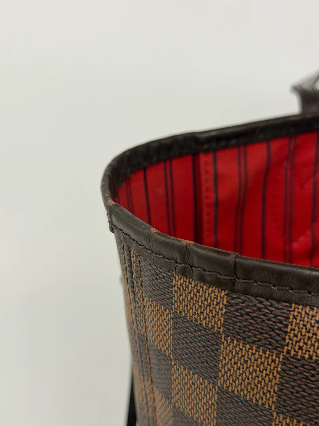 LOUIS VUITTON NEVERFULL MM IN DAMIER EBENE CANVAS GOLD HARDWARE