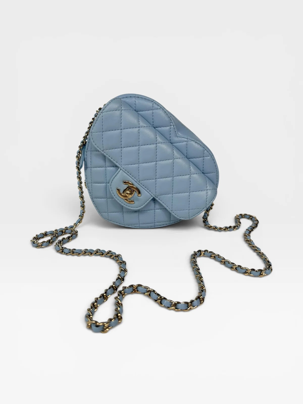 CHANEL HEART BAG LARGE IN BLUE LAMBSKIN LEATHER WITH PALE GOLD HARDWARE