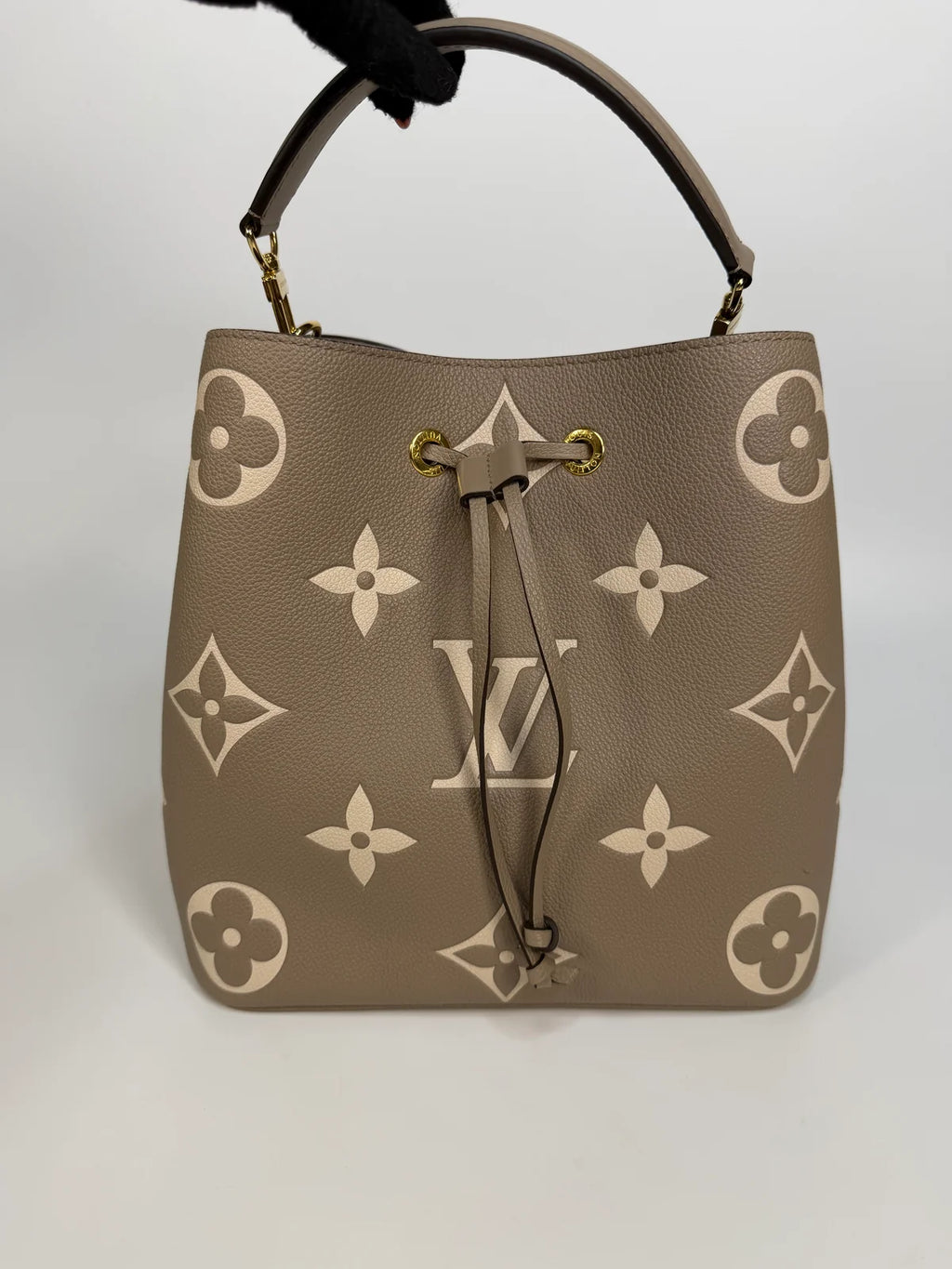 LOUIS VUITTON NÉONÓE BUCKET BAG MM BI COLOUR EMPEREINTE