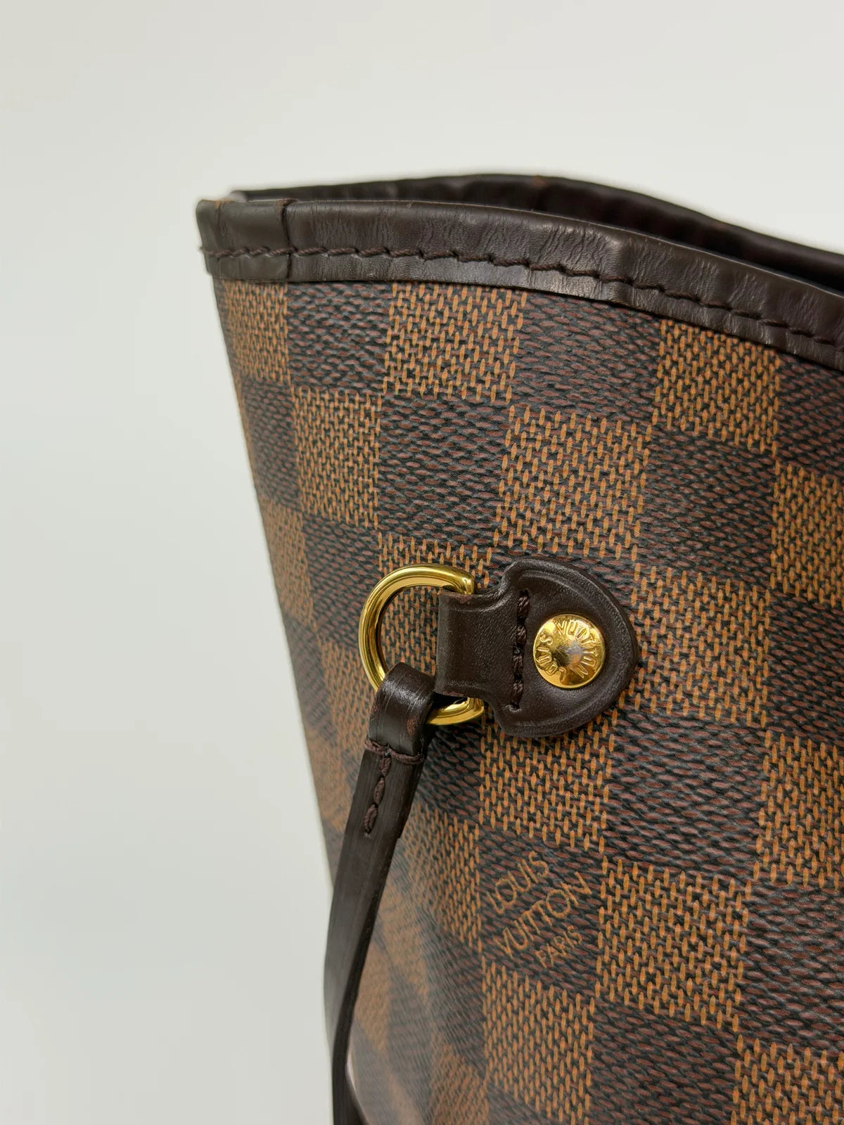 LOUIS VUITTON NEVERFULL MM IN DAMIER EBENE CANVAS GOLD HARDWARE